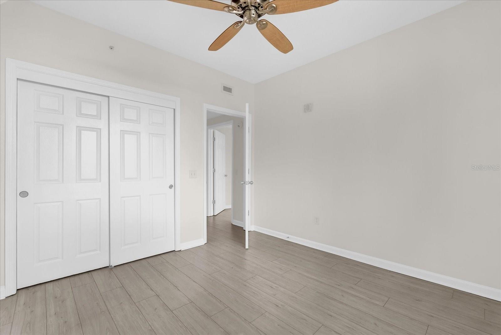 Image 19 of 30 For 322 Central Boulevard 606