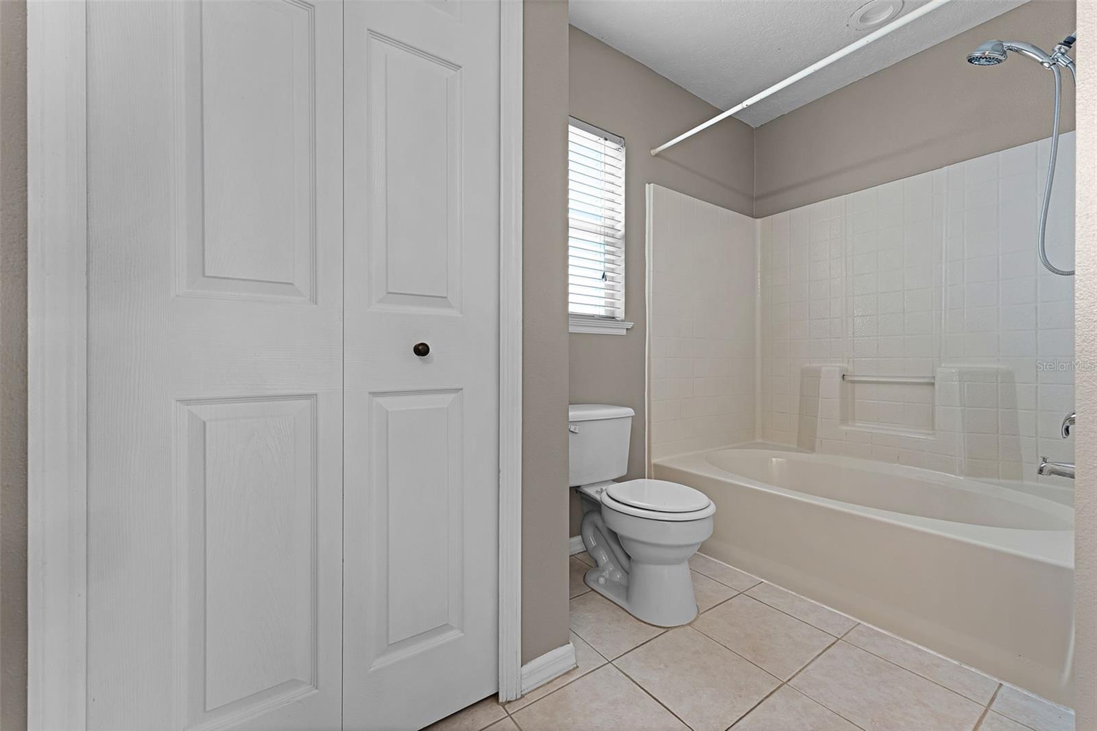 Image 11 of 21 For 4033 Forest Island Drive