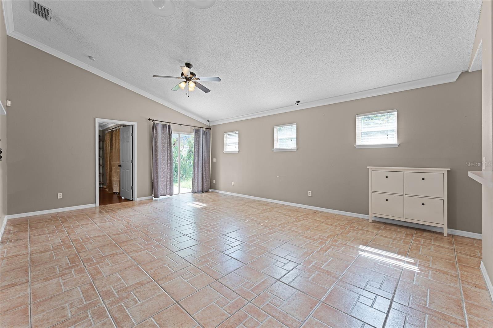 Image 5 of 21 For 4033 Forest Island Drive