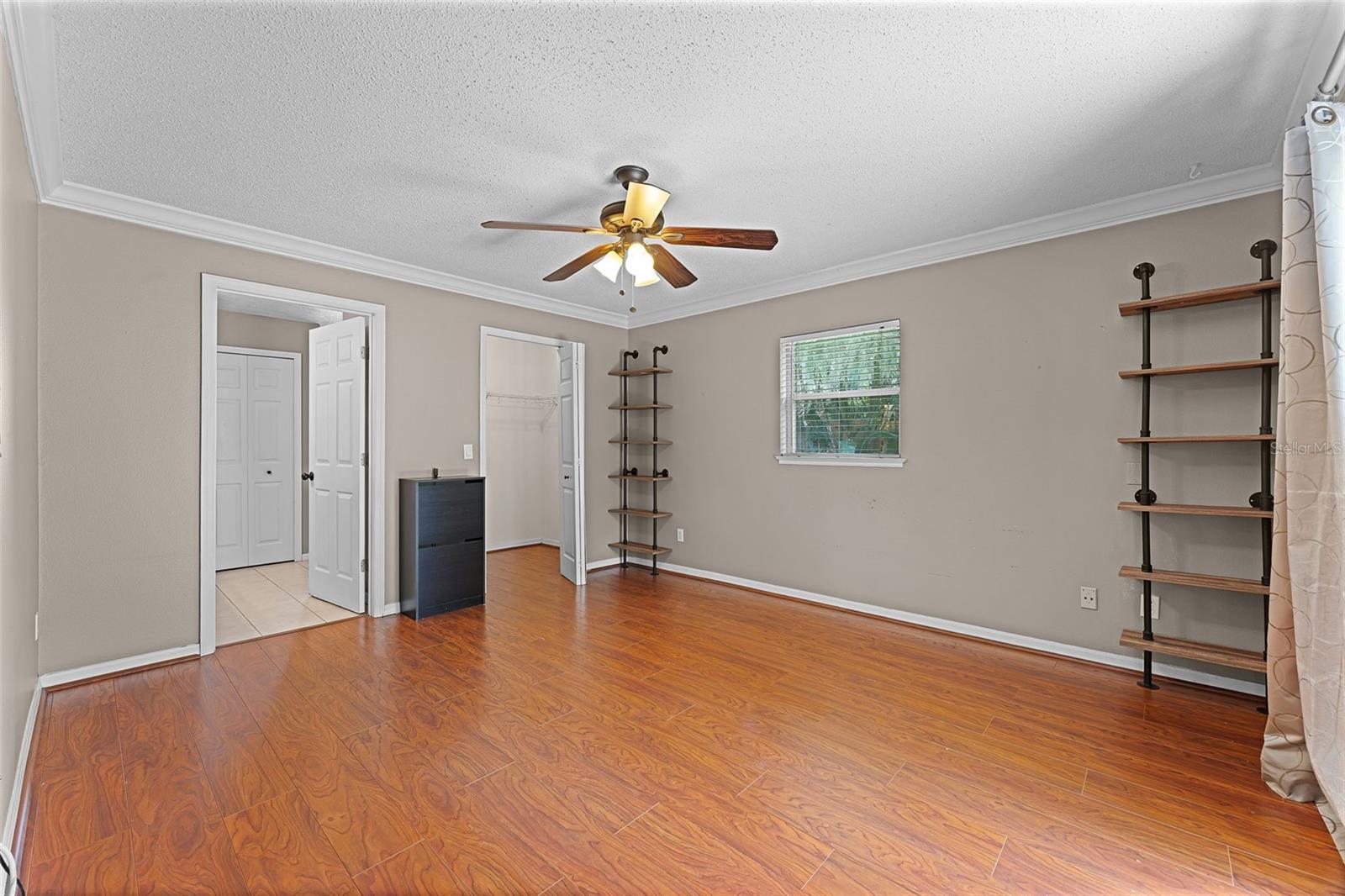 Image 8 of 21 For 4033 Forest Island Drive