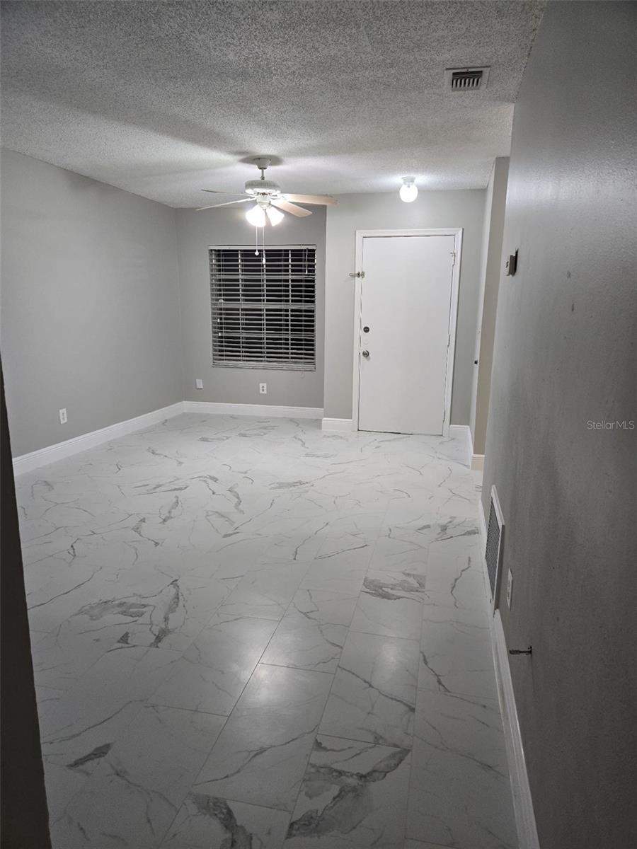 Image 3 of 12 For 1140 Sophie Boulevard