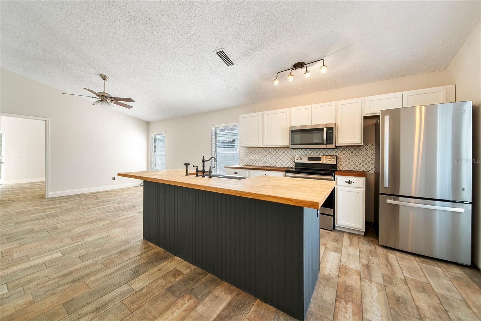 Image 4 of 30 For 1249 Shoshanna Drive
