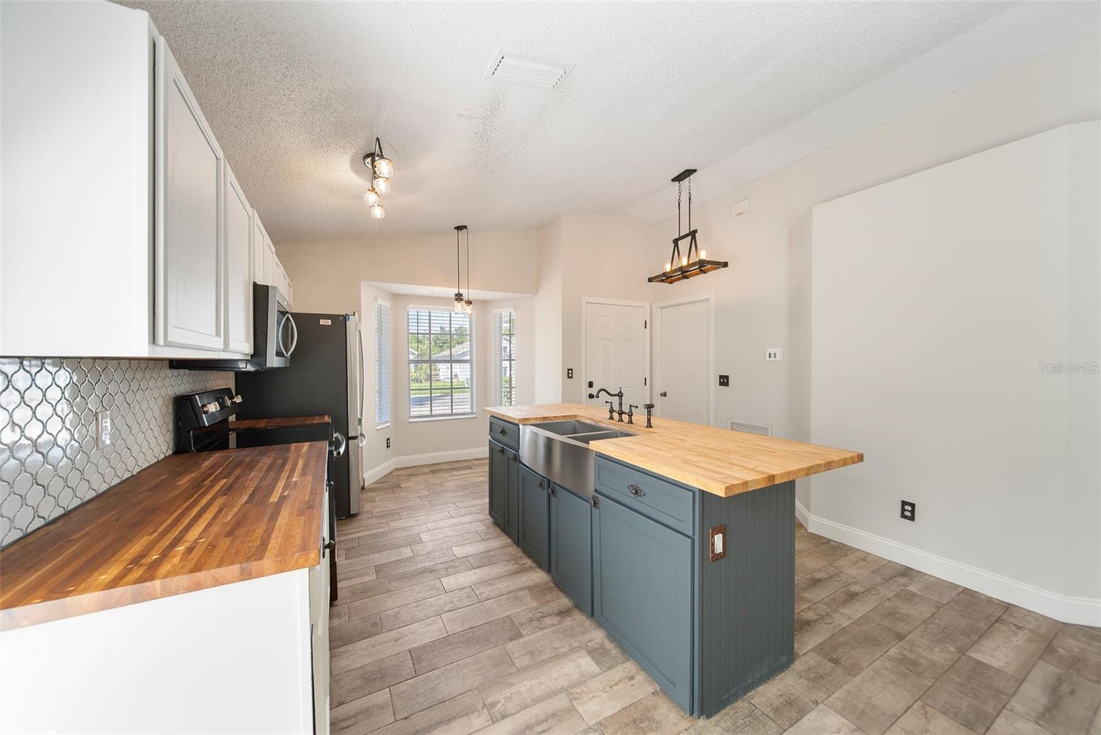 Image 5 of 30 For 1249 Shoshanna Drive
