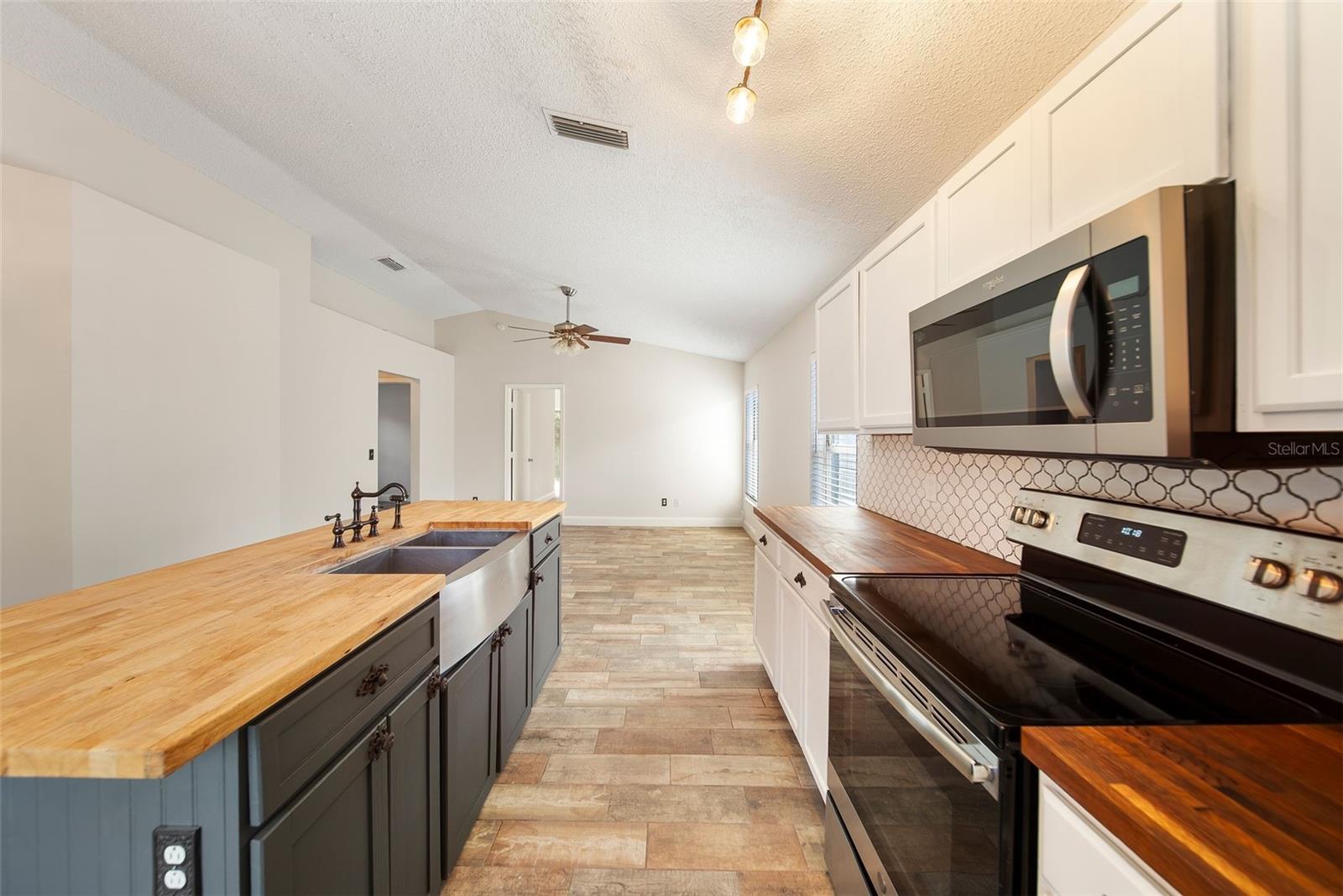 Image 6 of 30 For 1249 Shoshanna Drive