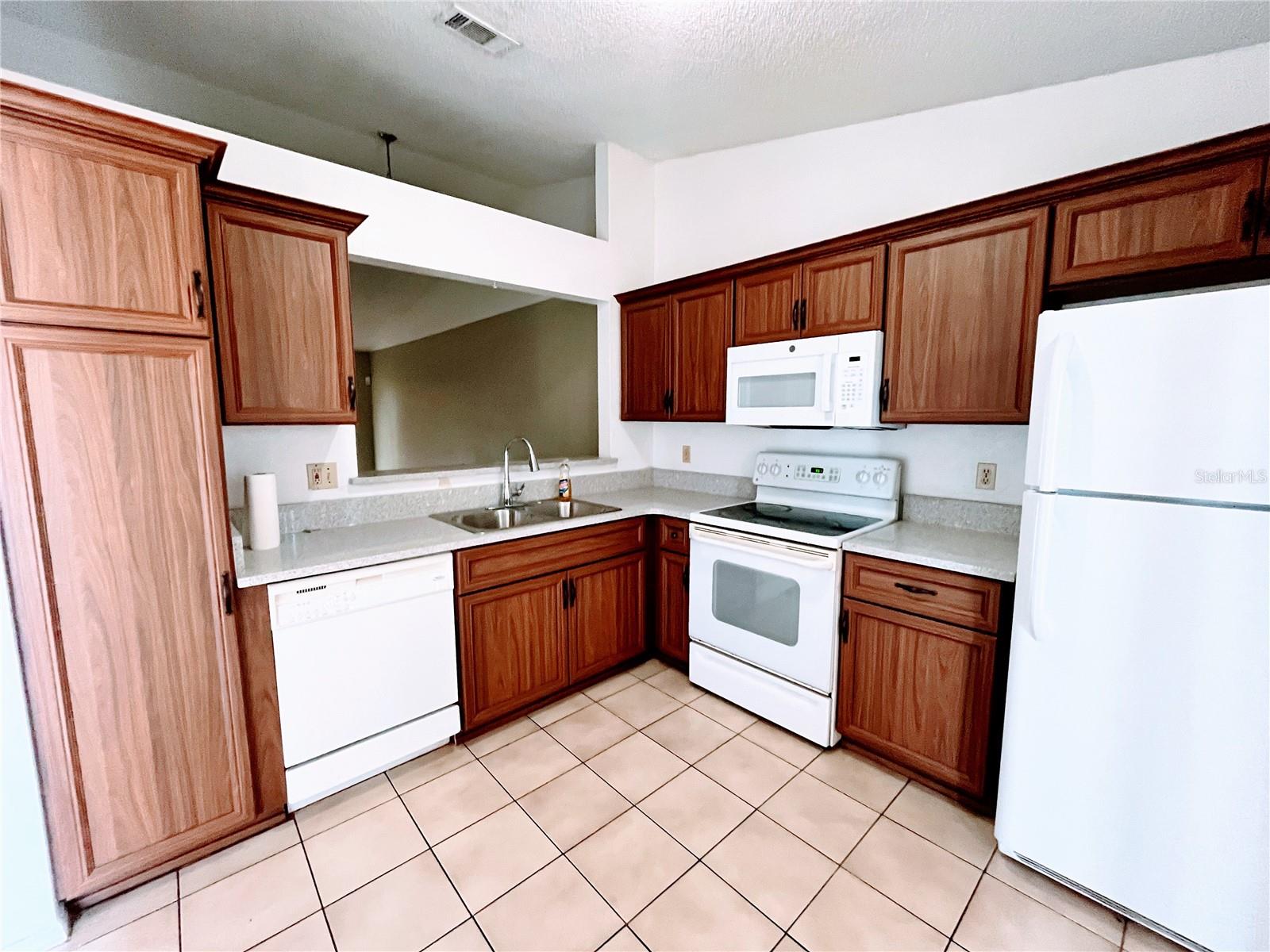 Image 3 of 4 For 62 Silver Oak Circle