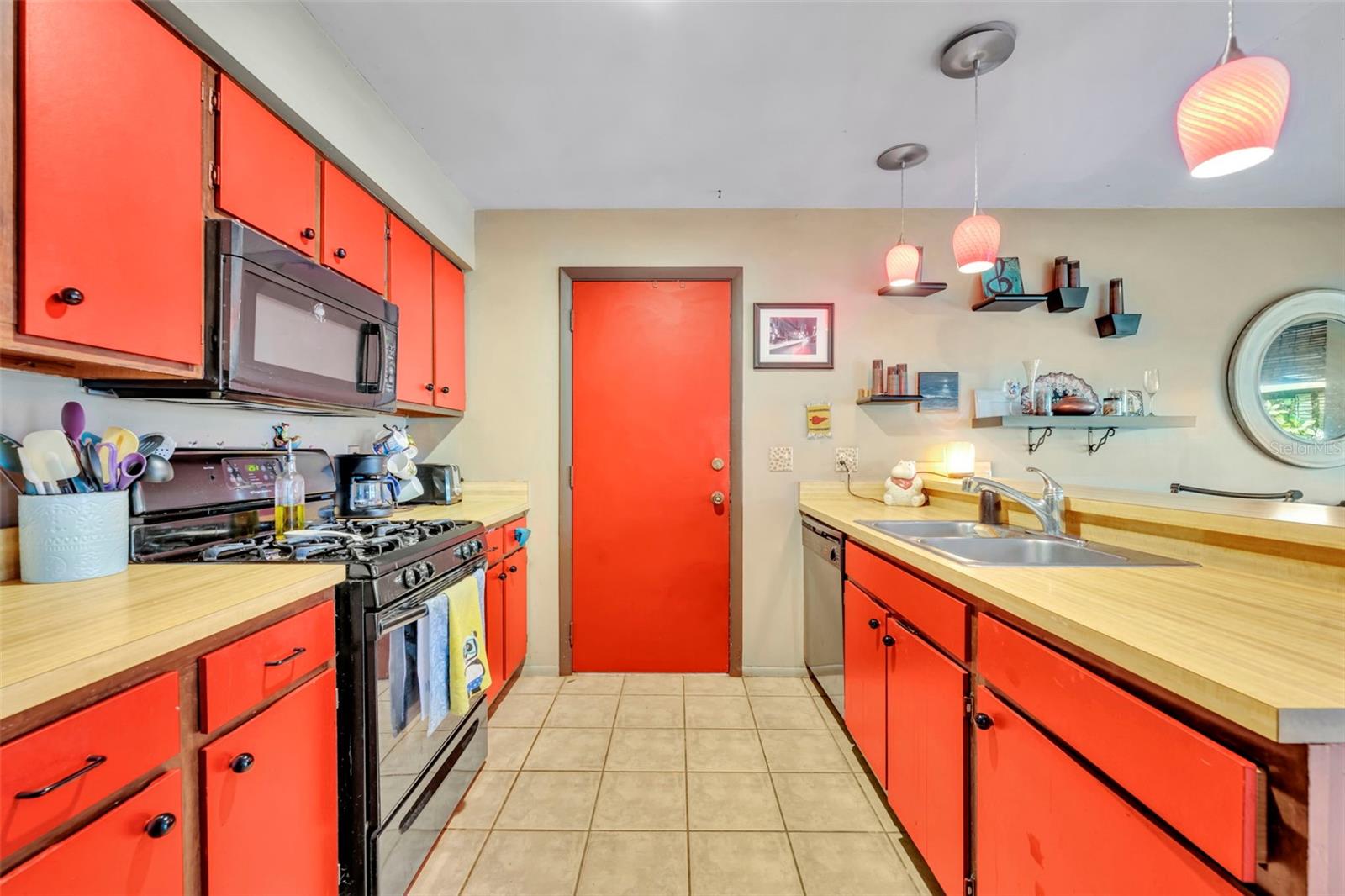 Image 14 of 31 For 4720 Gardenbrook Lane