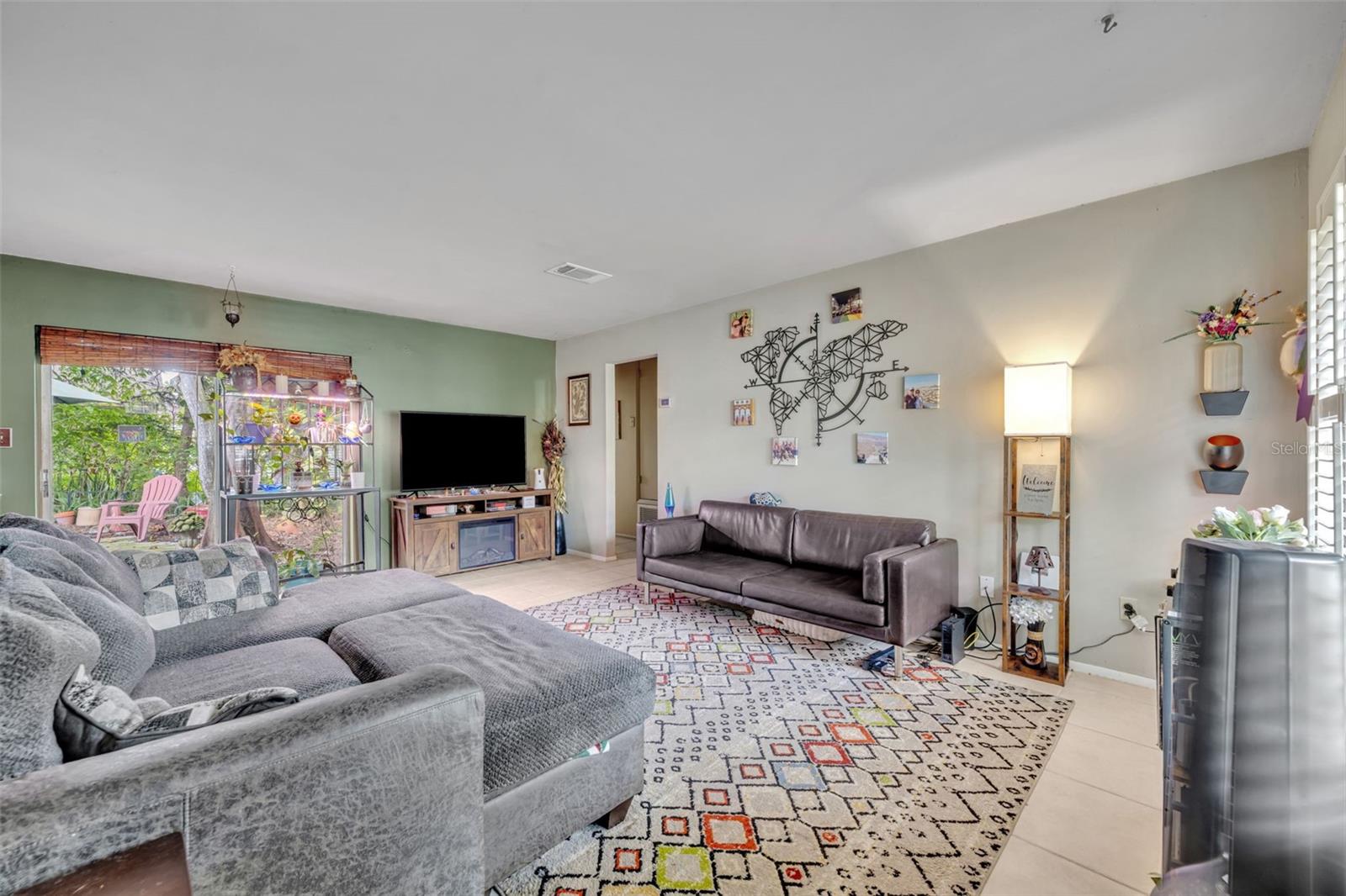 Image 6 of 31 For 4720 Gardenbrook Lane
