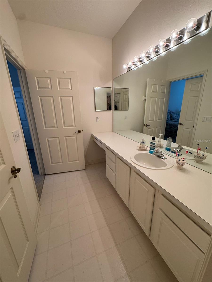 Image 5 of 14 For 1212 S Hiawassee Road 525