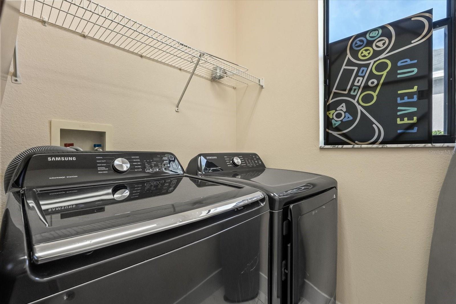 Image 21 of 57 For 871 Blairmont Ln