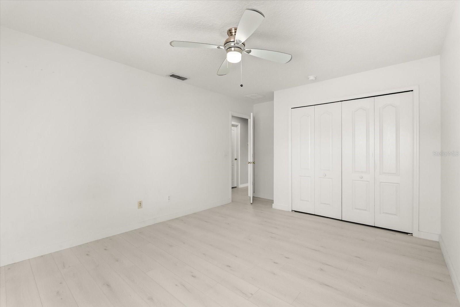 Image 32 of 57 For 871 Blairmont Ln