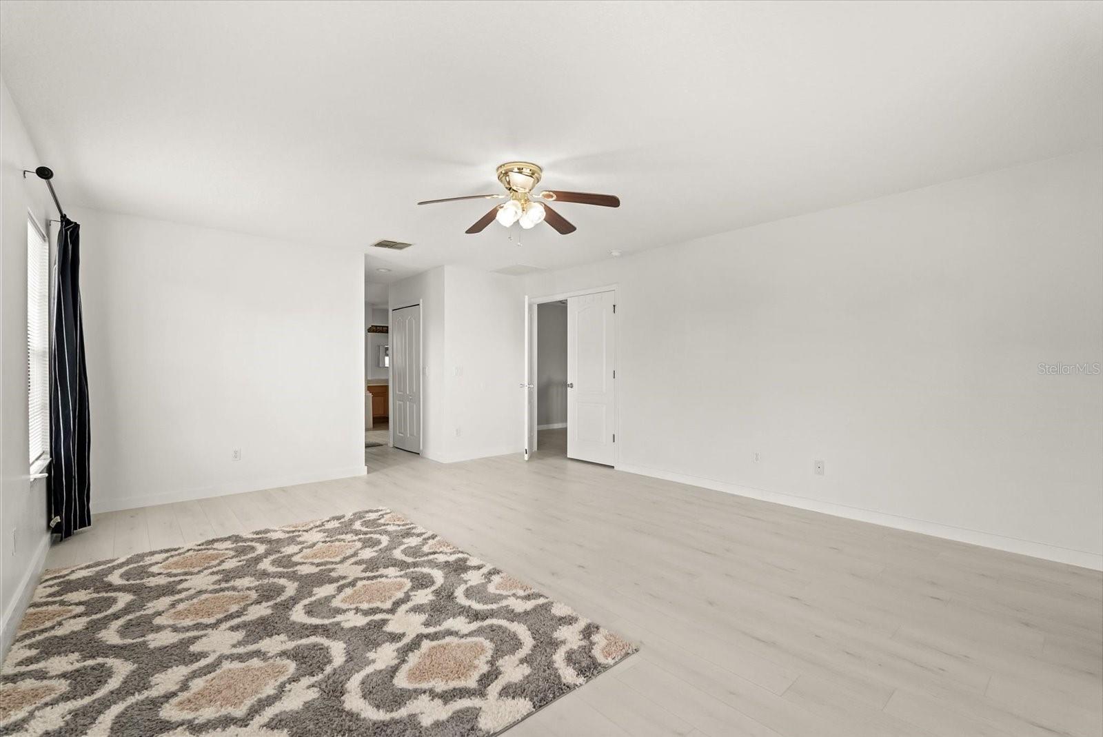 Image 39 of 57 For 871 Blairmont Ln