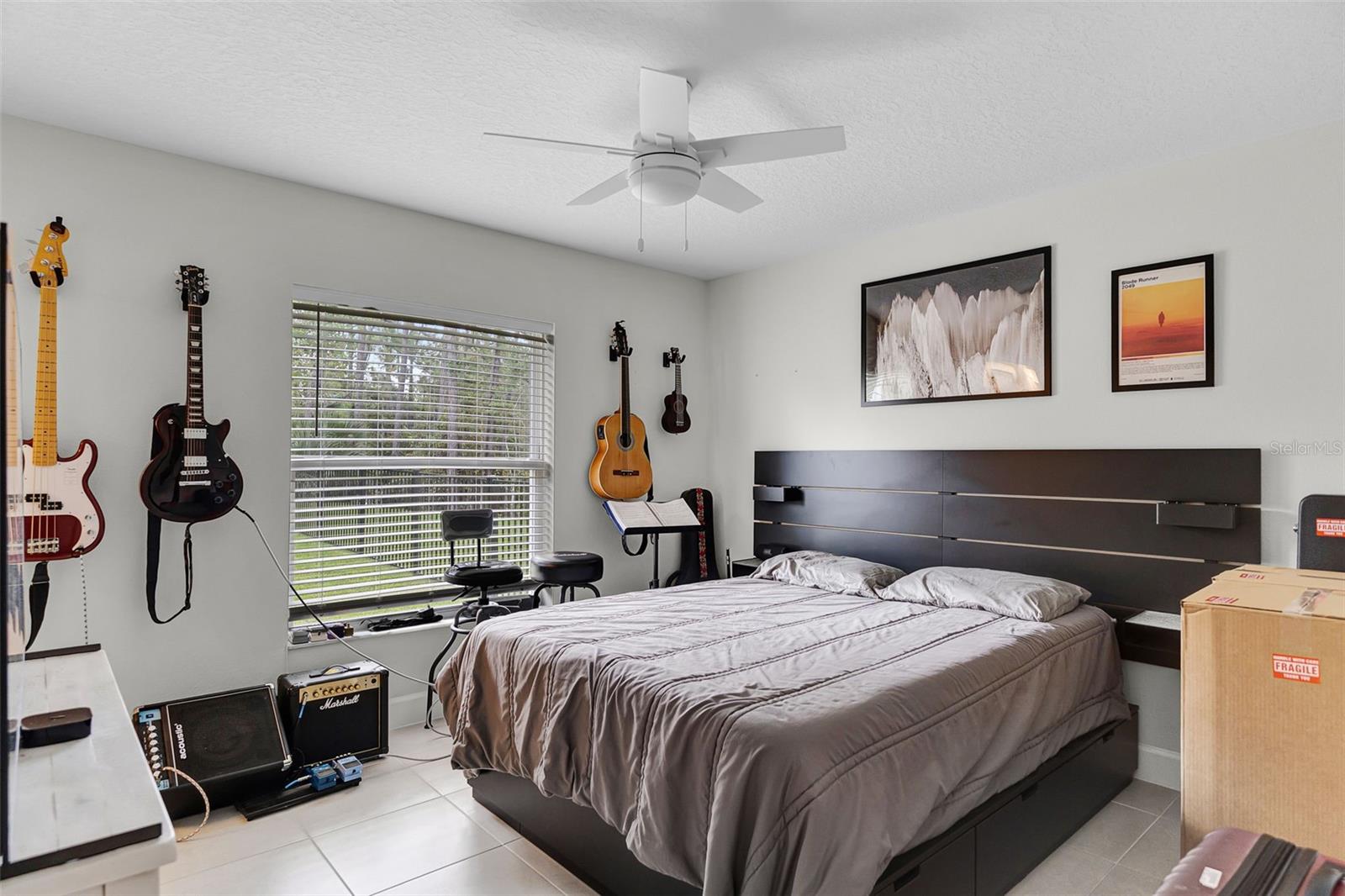 Image 23 of 34 For 28 Rae Drive