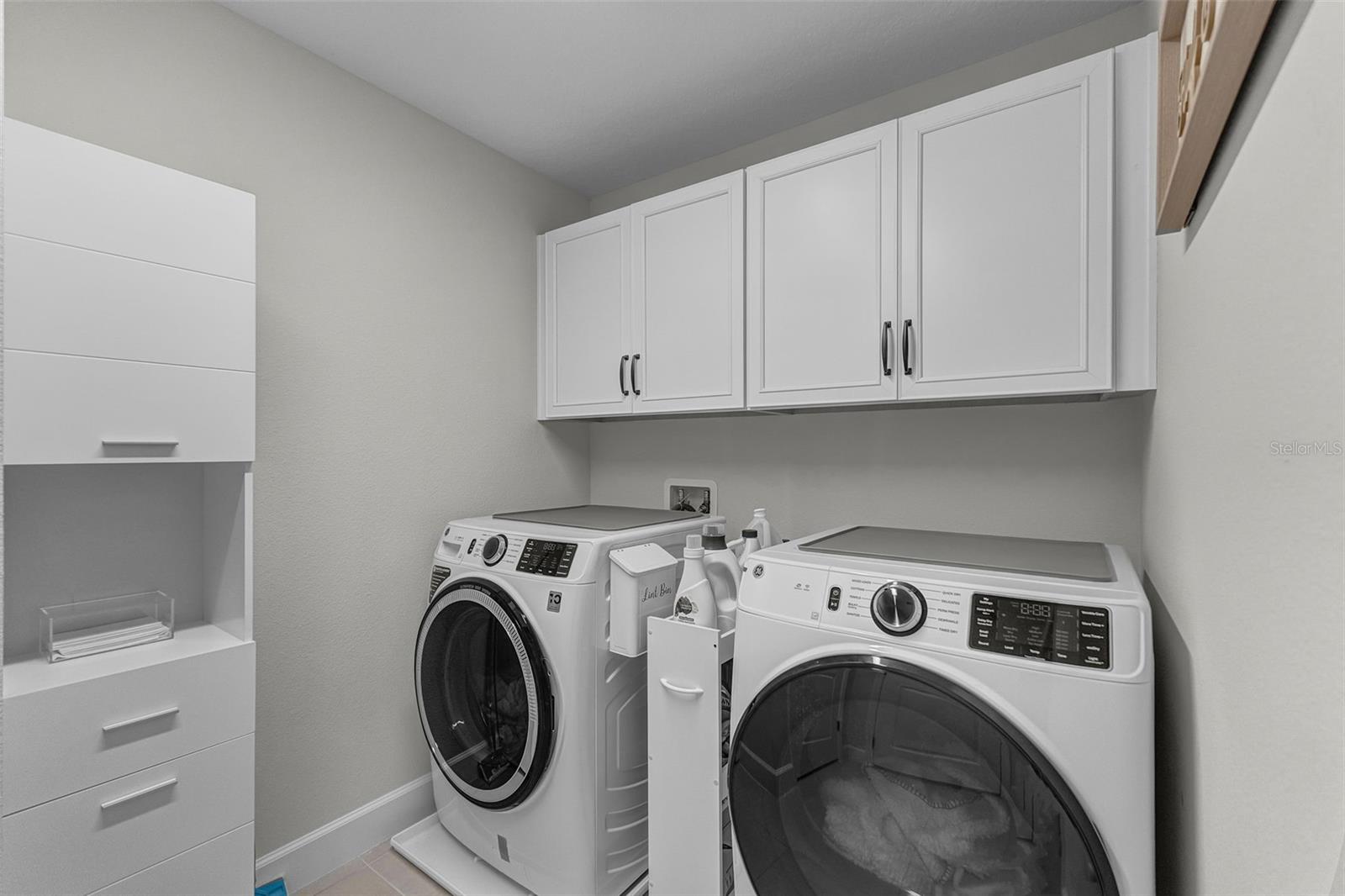 Image 27 of 34 For 28 Rae Drive