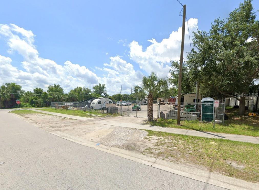 Image 5 of 13 For 201 Springview Commerce Drive