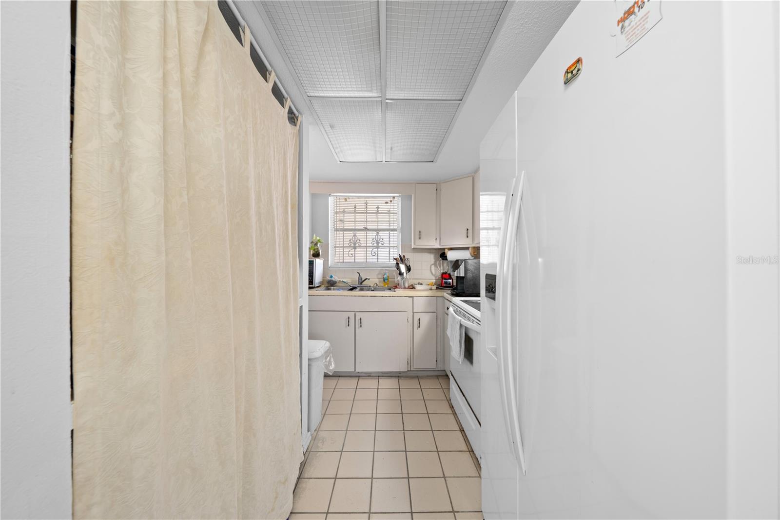 Image 15 of 32 For 2717 Santana Avenue
