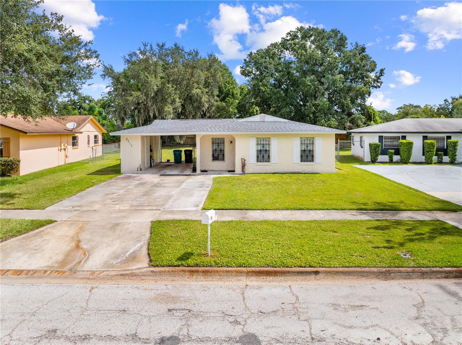Image 3 of 32 For 2717 Santana Avenue