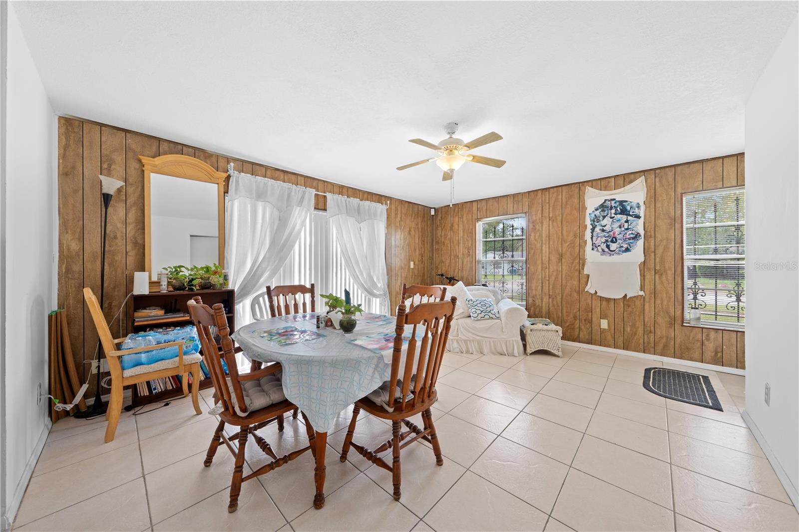 Image 6 of 32 For 2717 Santana Avenue