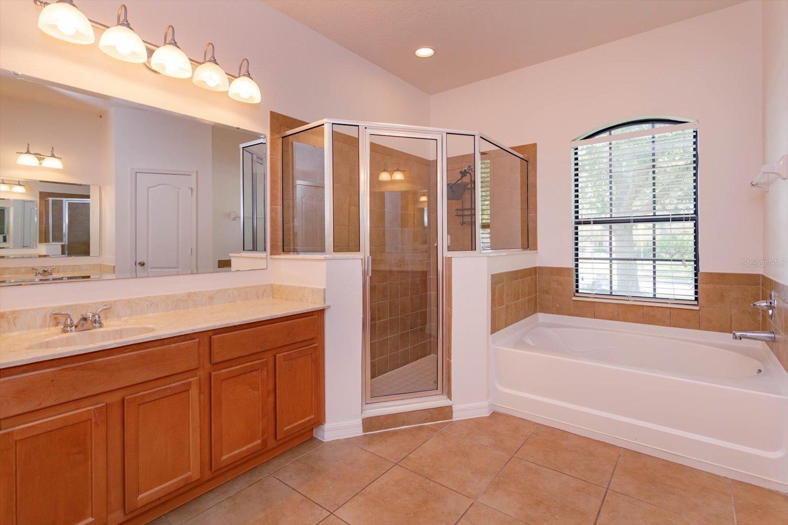 Image 10 of 13 For 3904 Coastal Breeze Drive