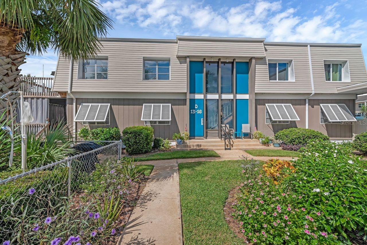 Image 10 of 29 For 121 Caribbean Street 140