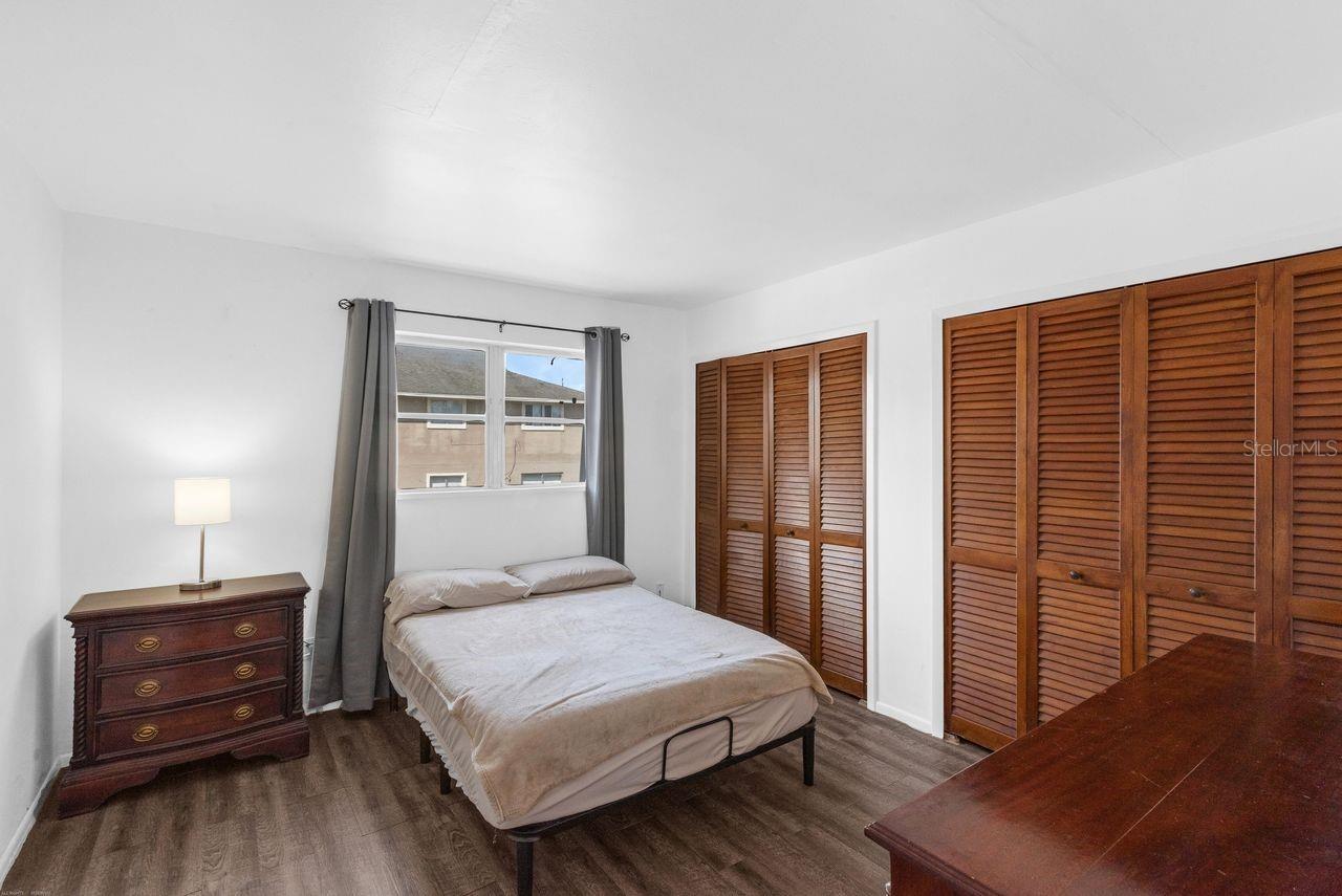 Image 18 of 29 For 121 Caribbean Street 140