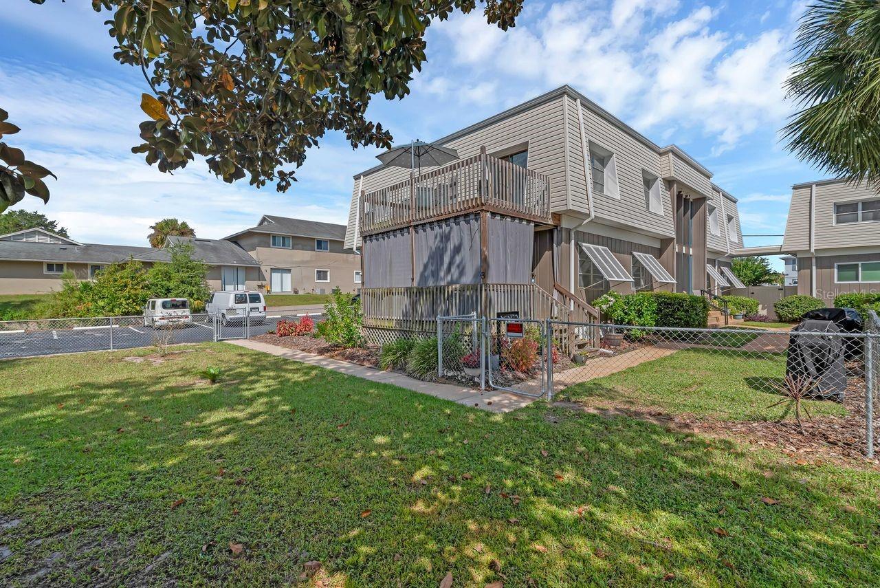 Image 25 of 29 For 121 Caribbean Street 140