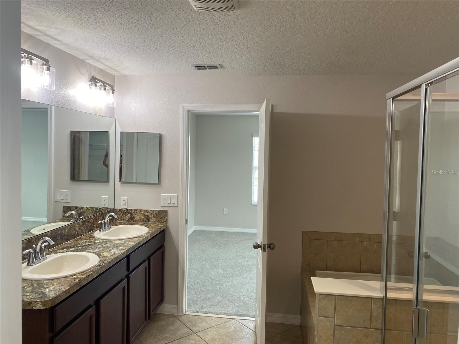 Image 31 of 40 For 3245 Rodrick Circle