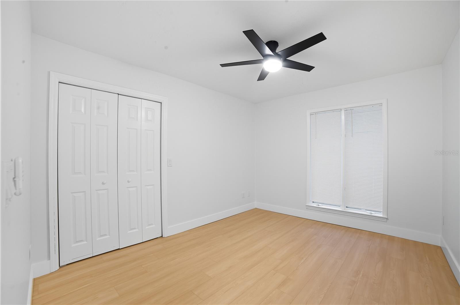 Image 21 of 31 For 1150 Lake Brantley Road