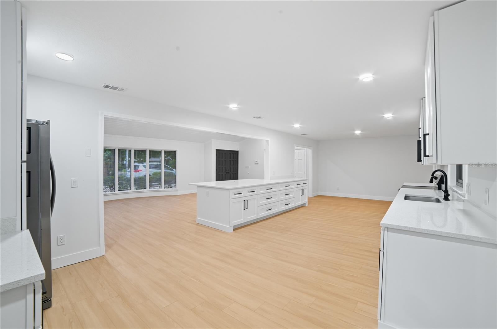 Image 7 of 31 For 1150 Lake Brantley Road