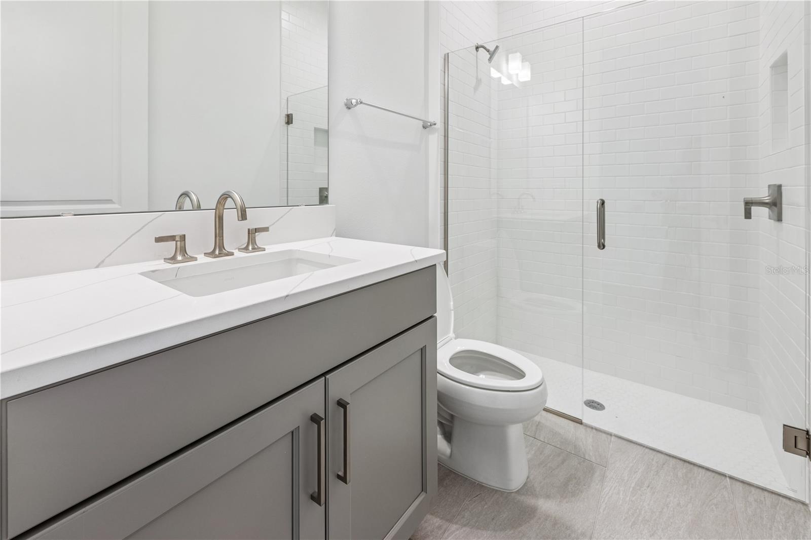Image 14 of 14 For 1051 Gloryland Court