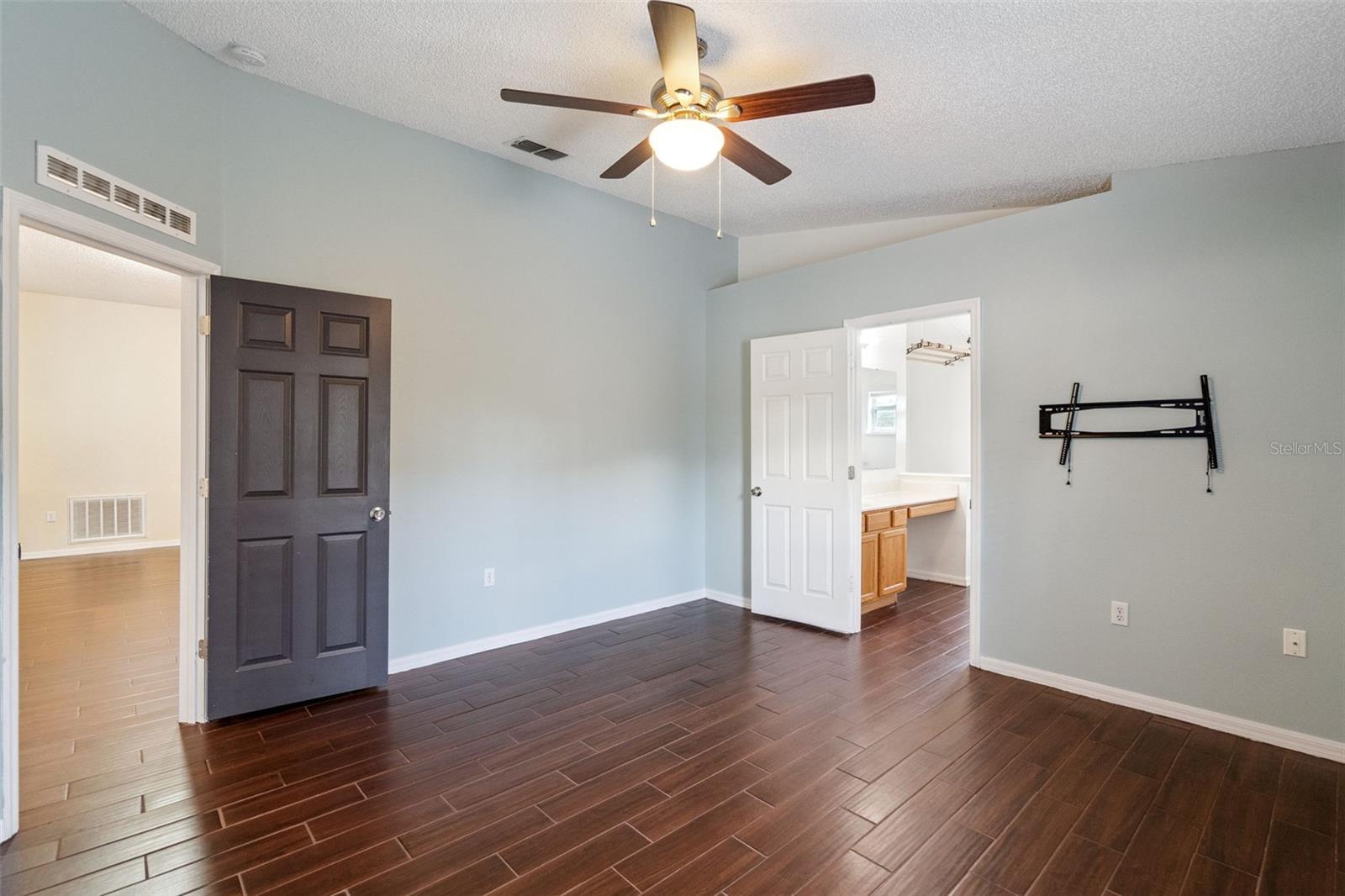 Image 12 of 28 For 2137 Corner School Drive