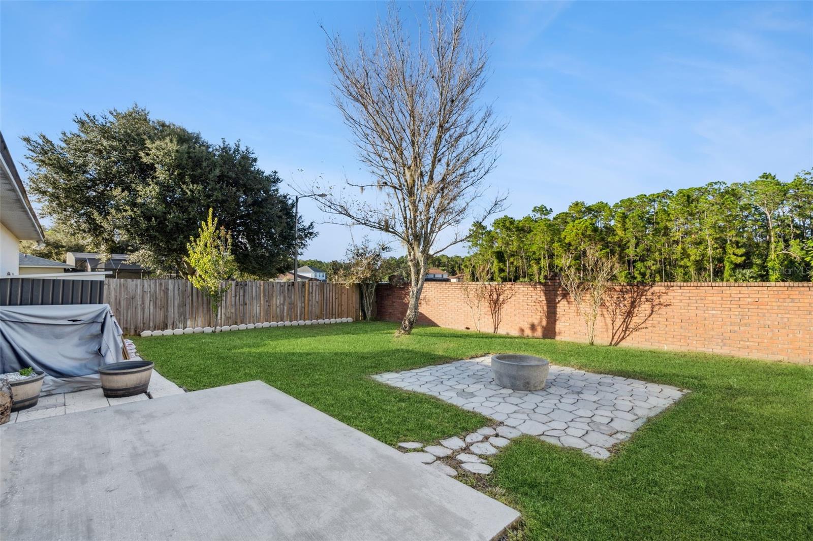 Image 2 of 28 For 2137 Corner School Drive