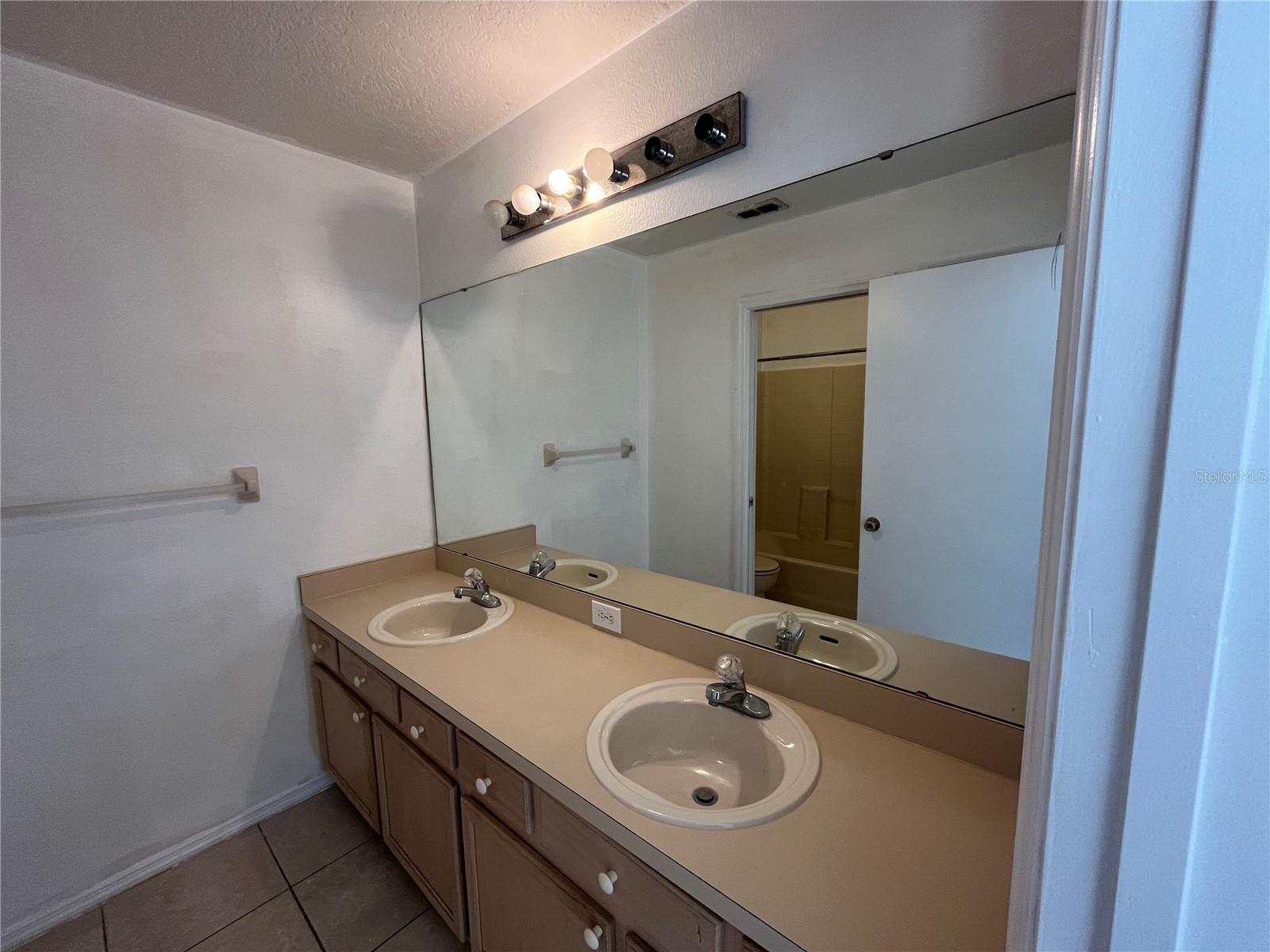 Image 11 of 19 For 14123 Boca Key Drive