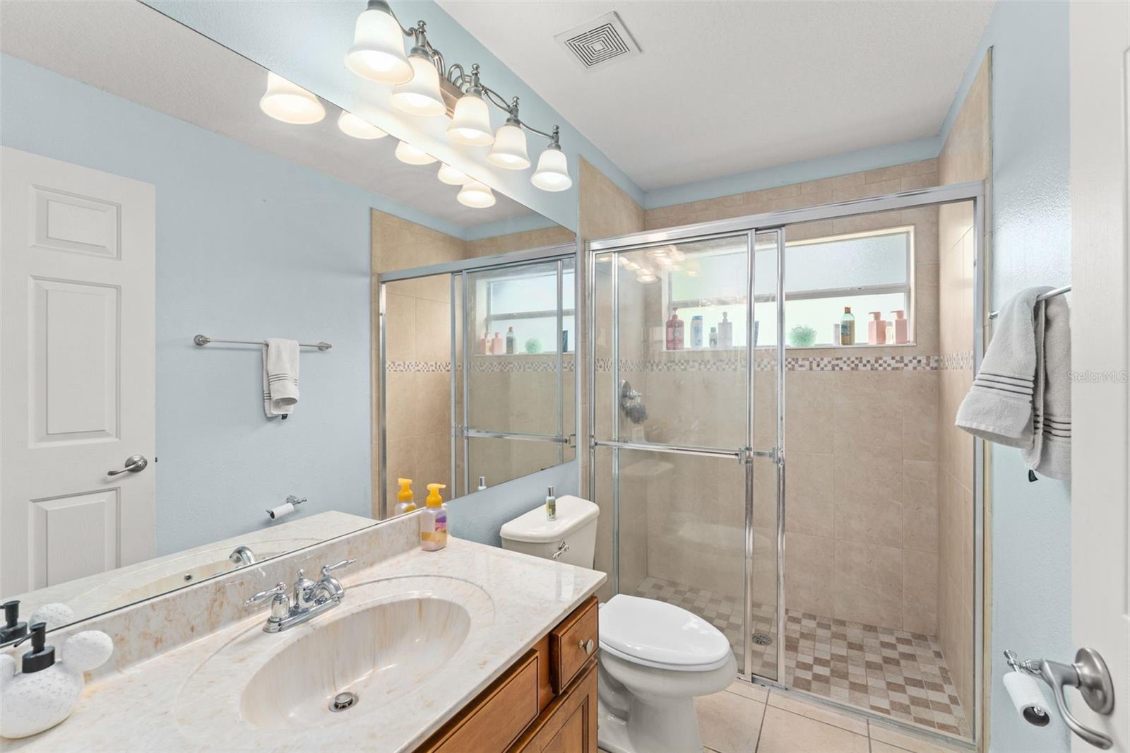 Image 15 of 52 For 4011 Chippewa Court