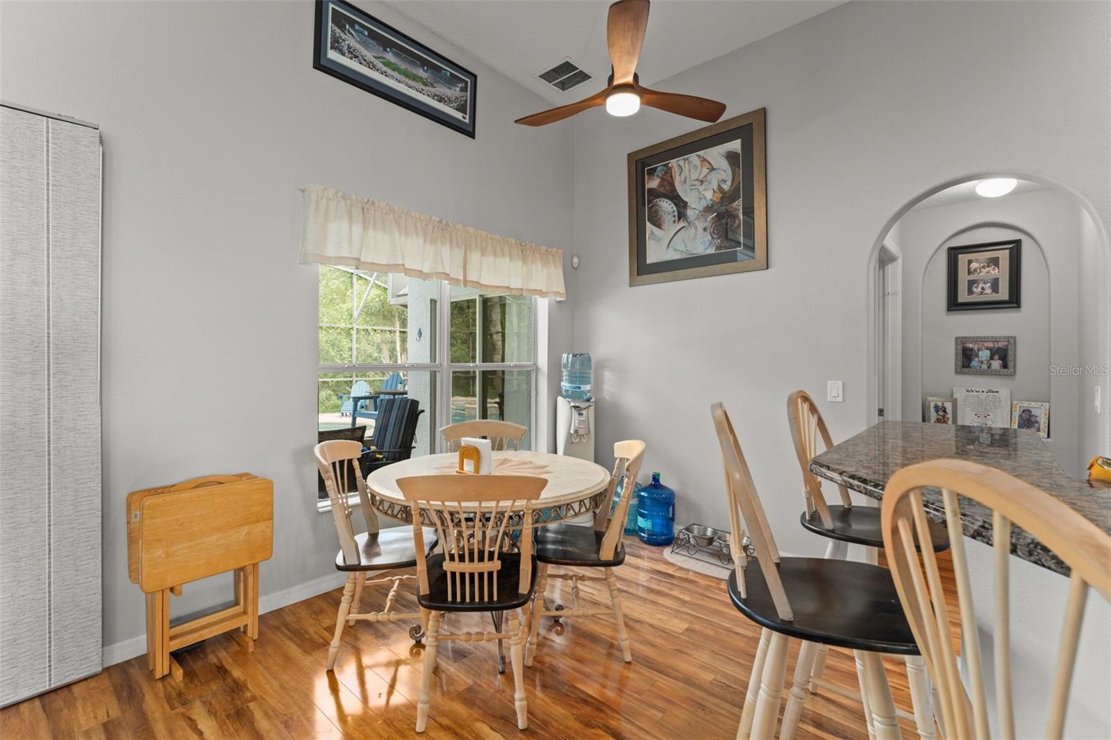 Image 18 of 52 For 4011 Chippewa Court