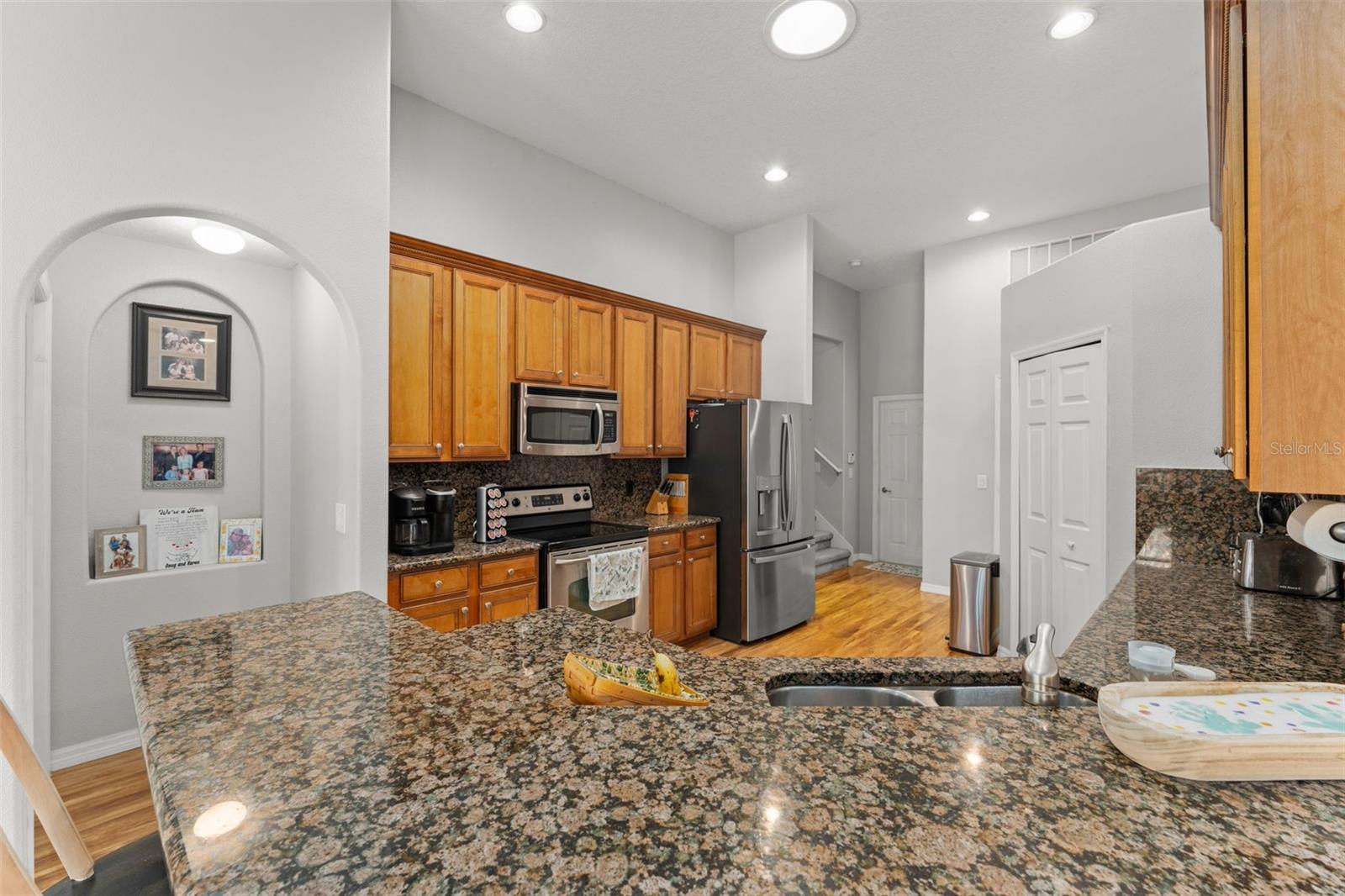 Image 20 of 52 For 4011 Chippewa Court