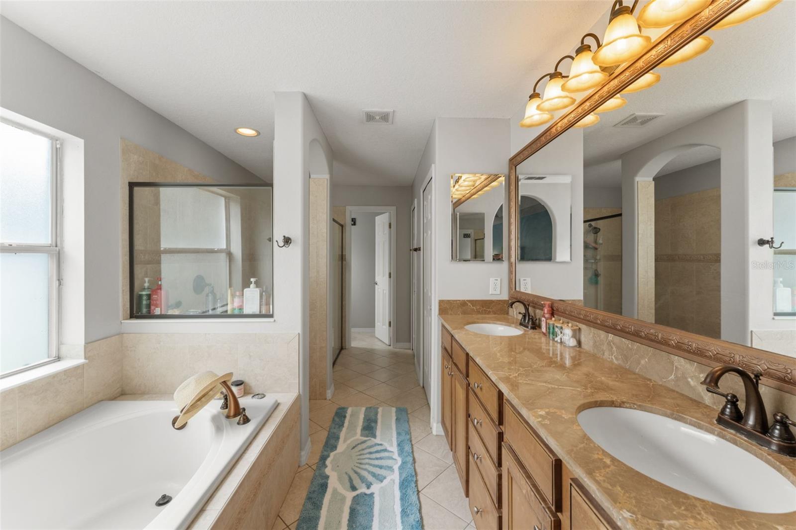 Image 27 of 52 For 4011 Chippewa Court