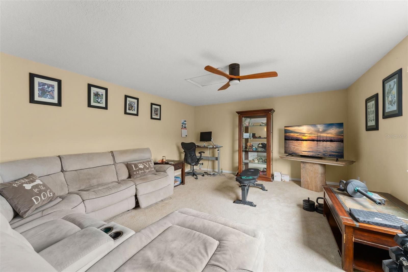 Image 32 of 52 For 4011 Chippewa Court