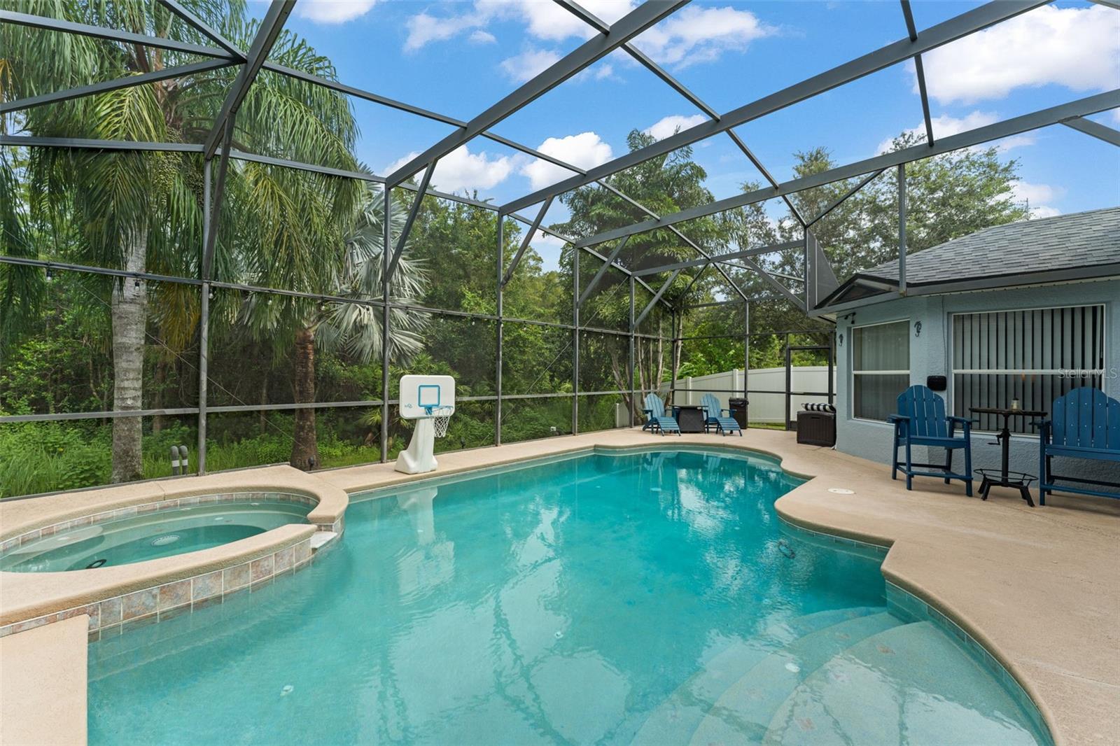 Image 38 of 52 For 4011 Chippewa Court