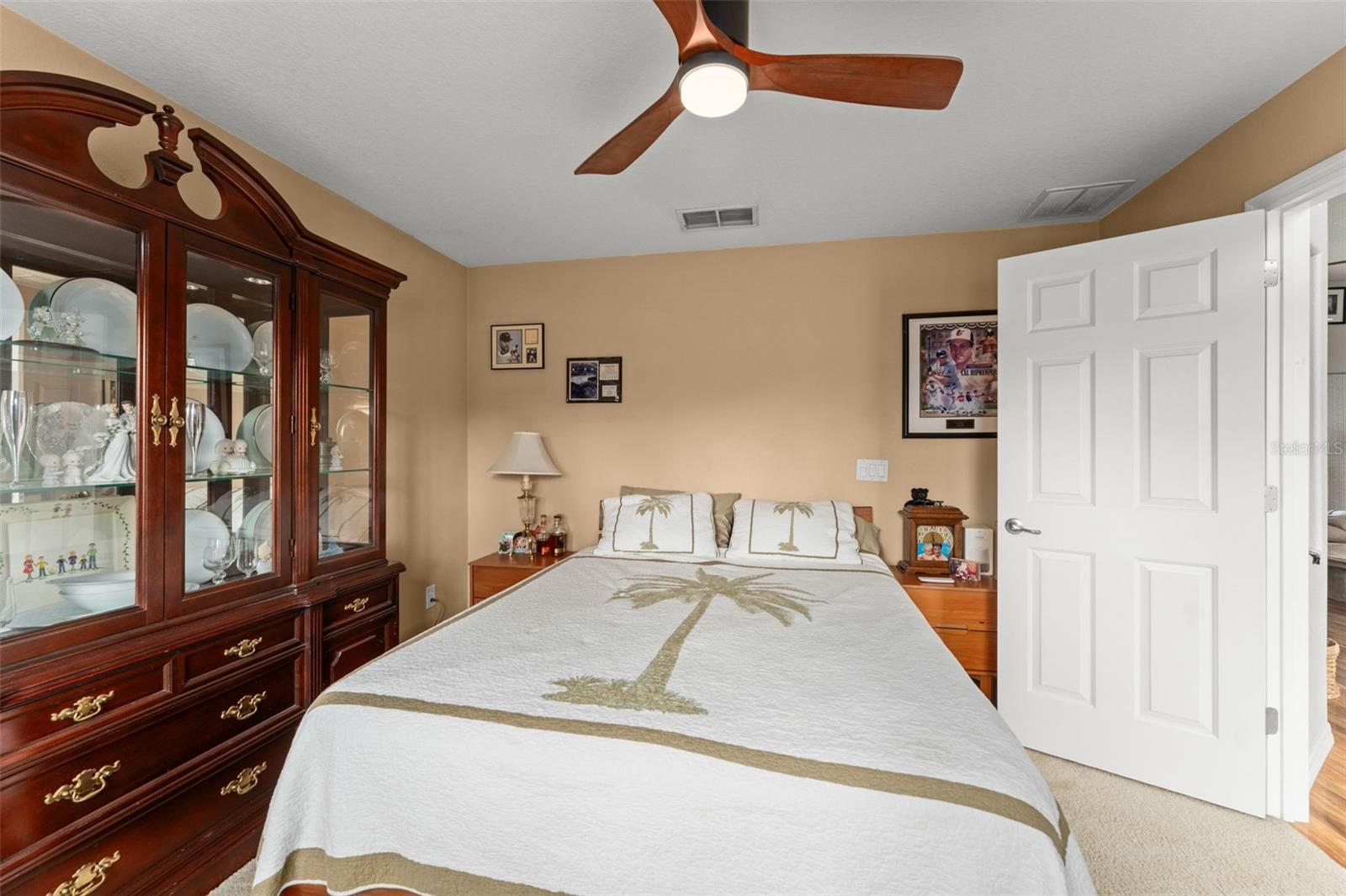 Image 5 of 52 For 4011 Chippewa Court