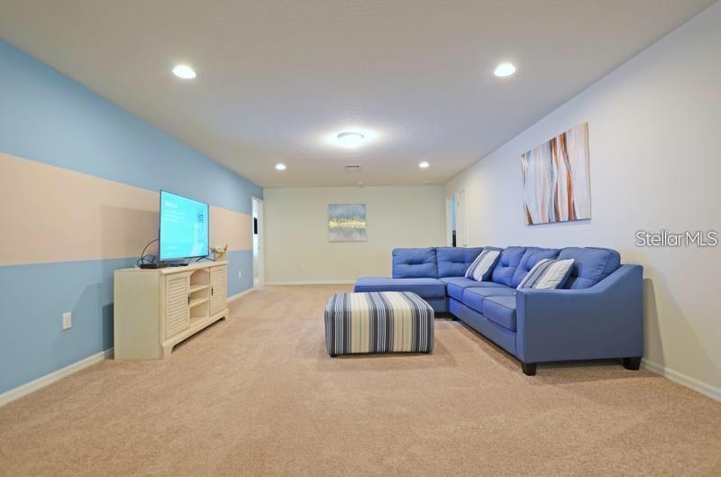 Image 8 of 34 For 6095 Broad Oak Drive