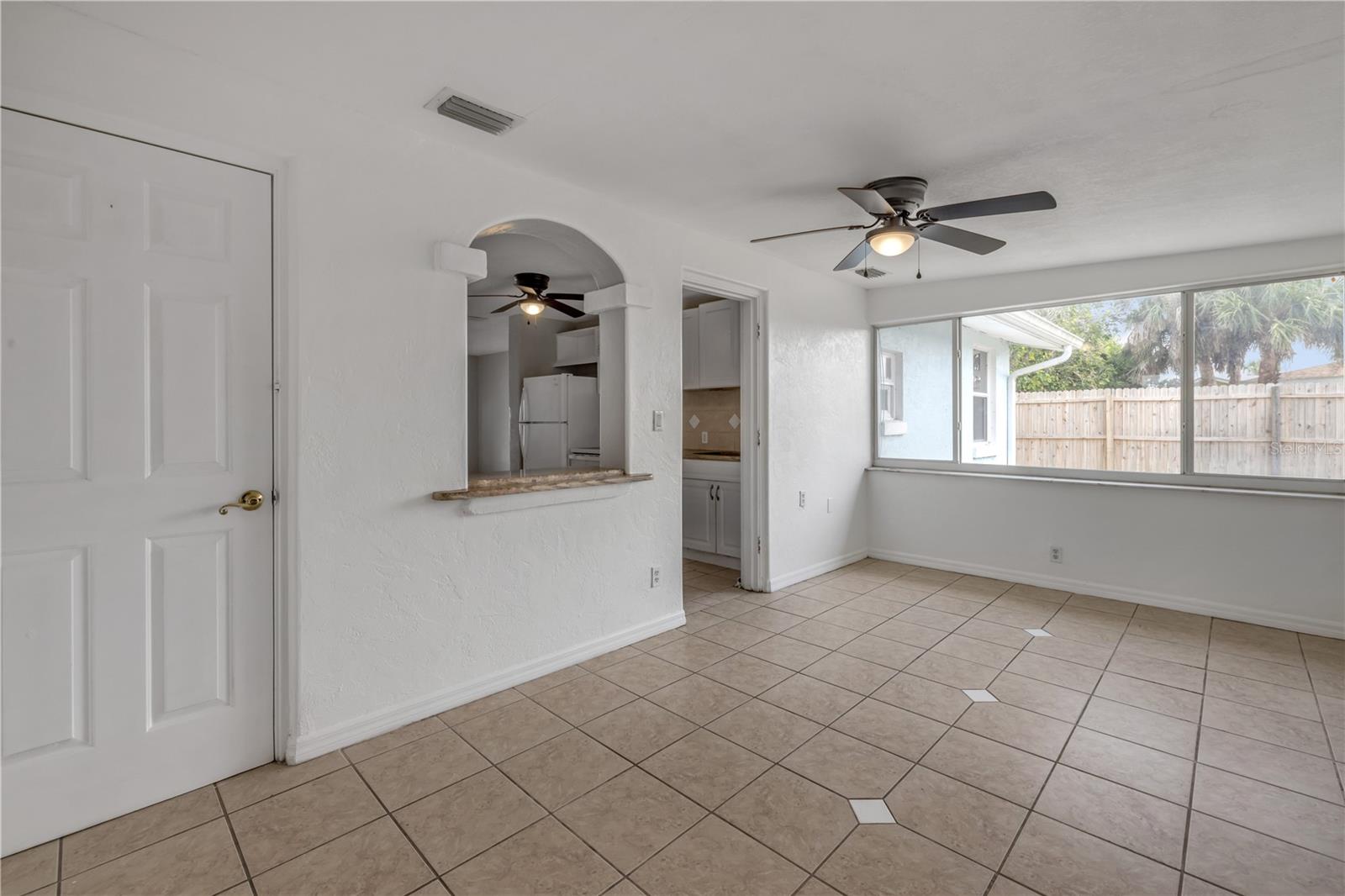 Image 13 of 29 For 40 Palm Drive