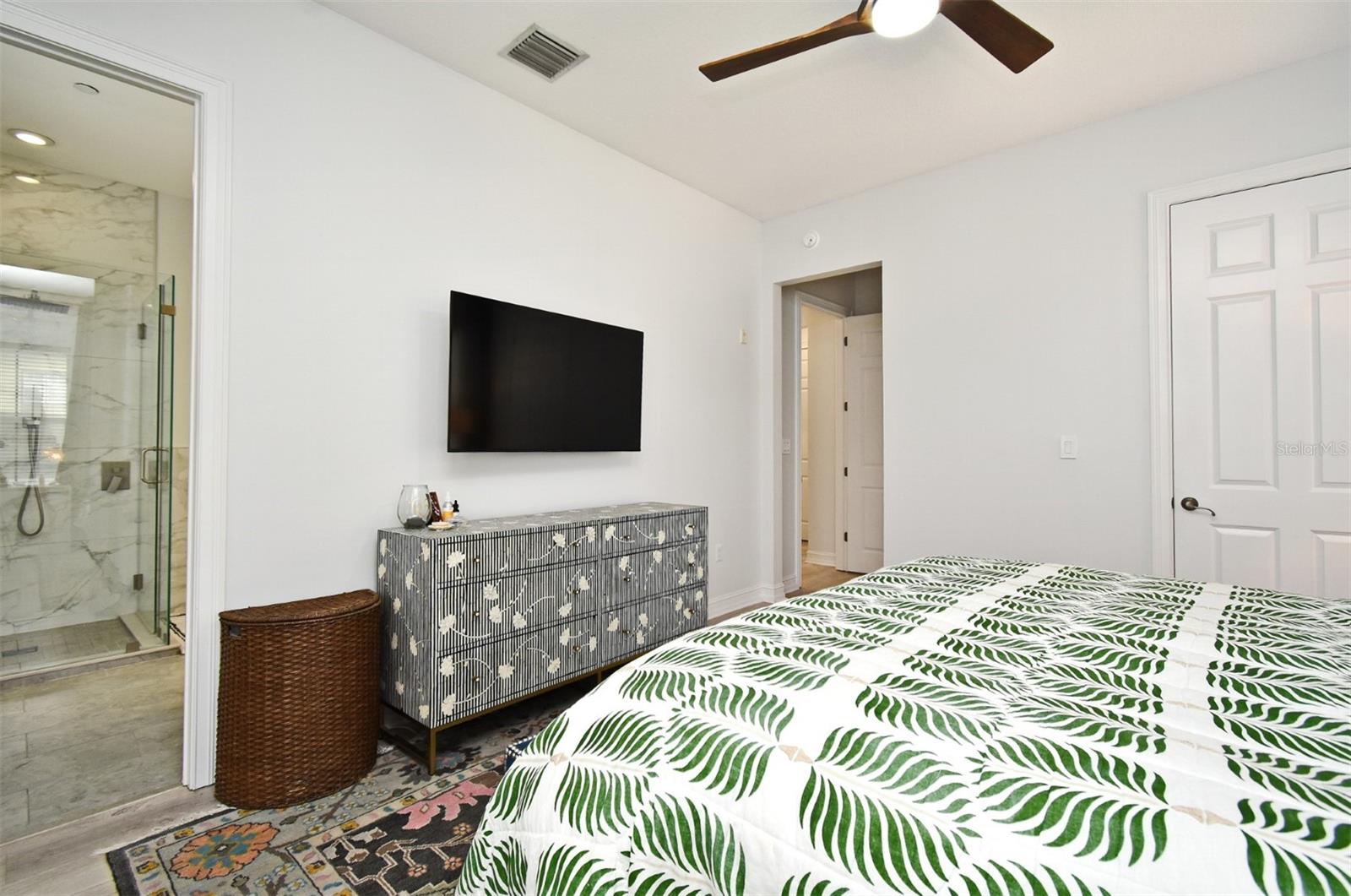 Image 18 of 34 For 601 Edwards Street 4204
