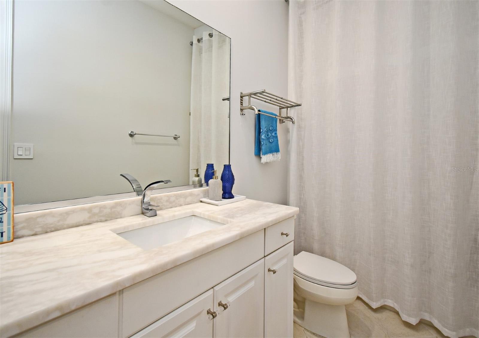 Image 26 of 34 For 601 Edwards Street 4204