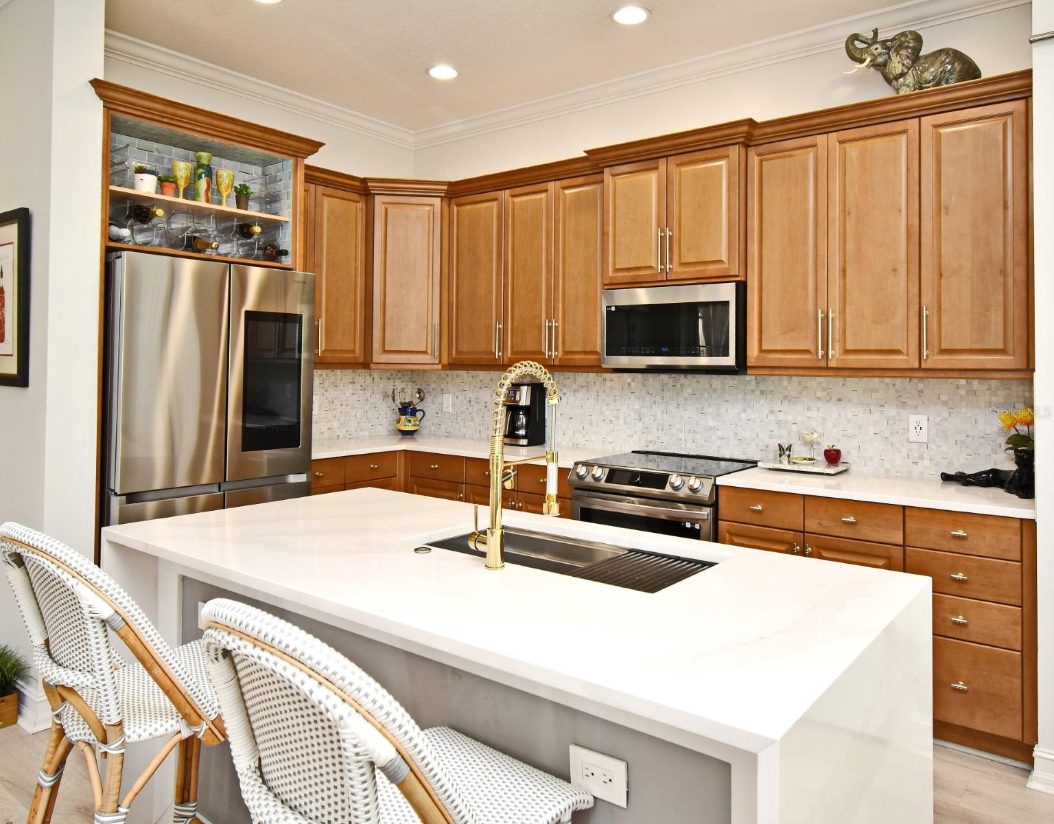 Image 9 of 34 For 601 Edwards Street 4204