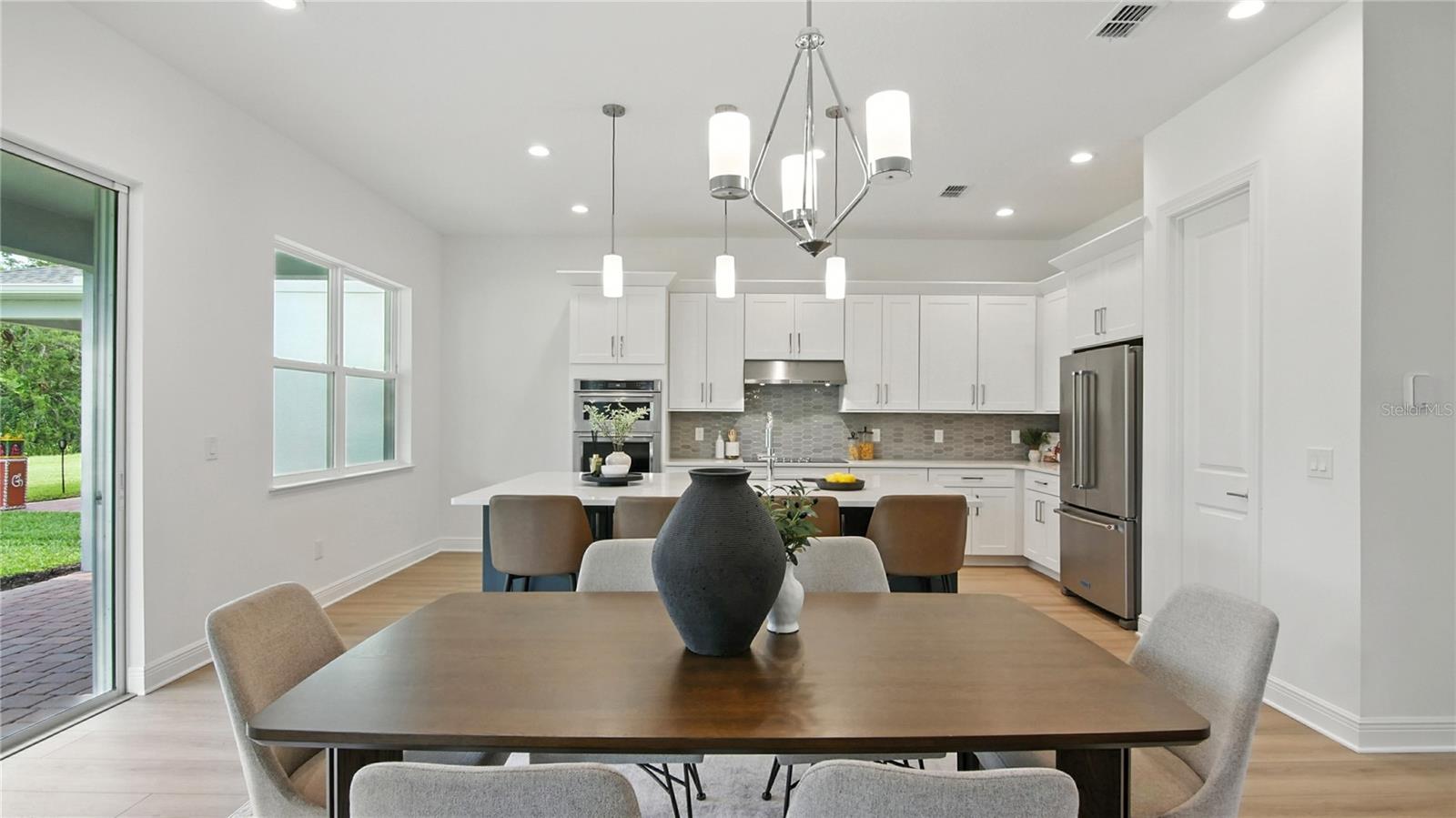 Image 11 of 33 For 1055 Gloryland Court
