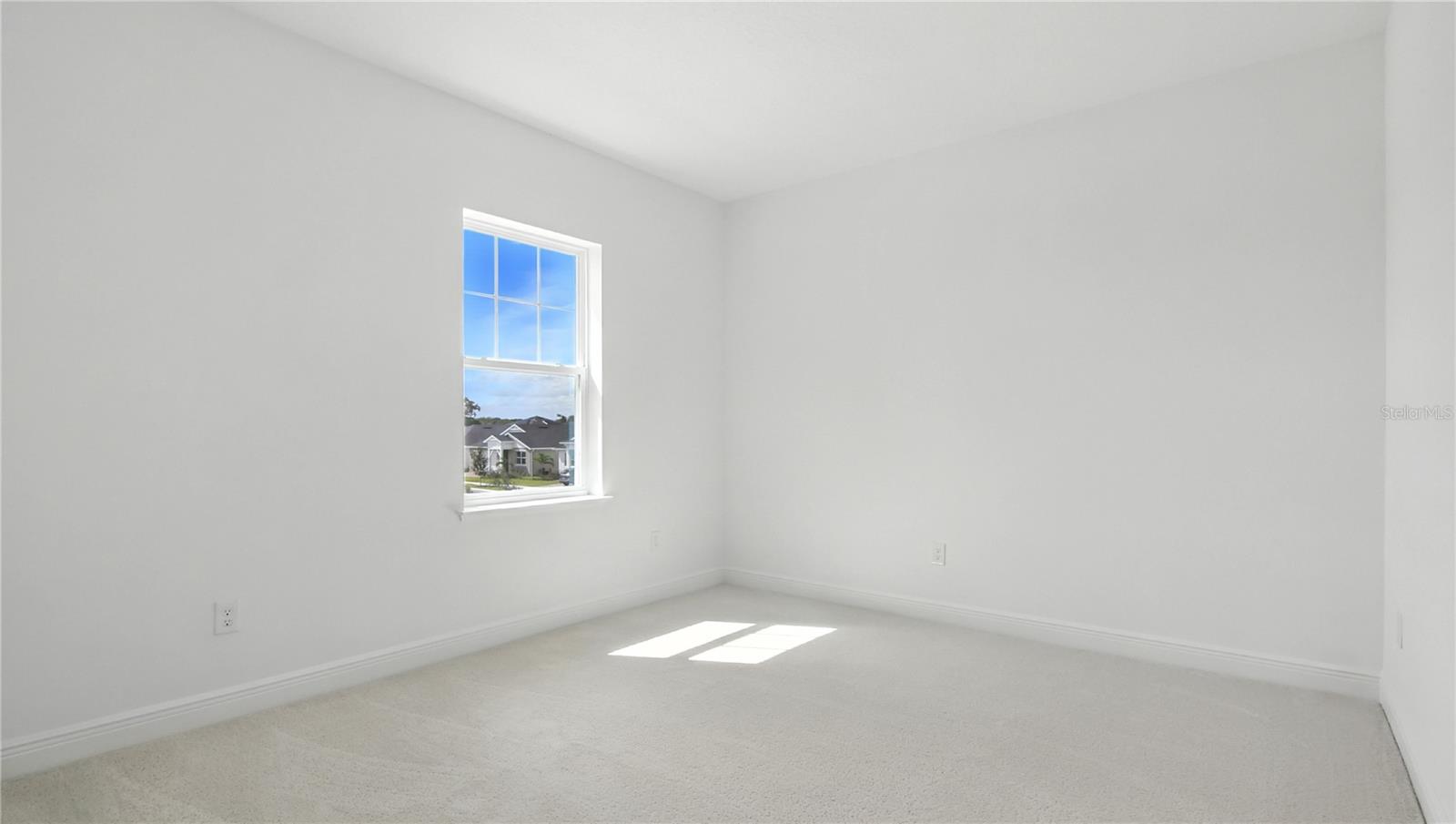 Image 22 of 33 For 1055 Gloryland Court