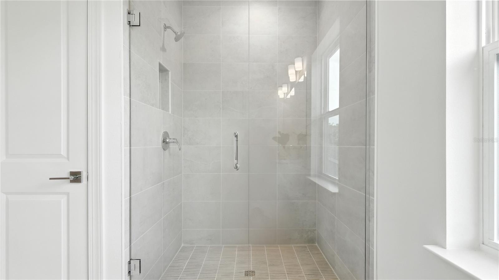 Image 29 of 33 For 1055 Gloryland Court
