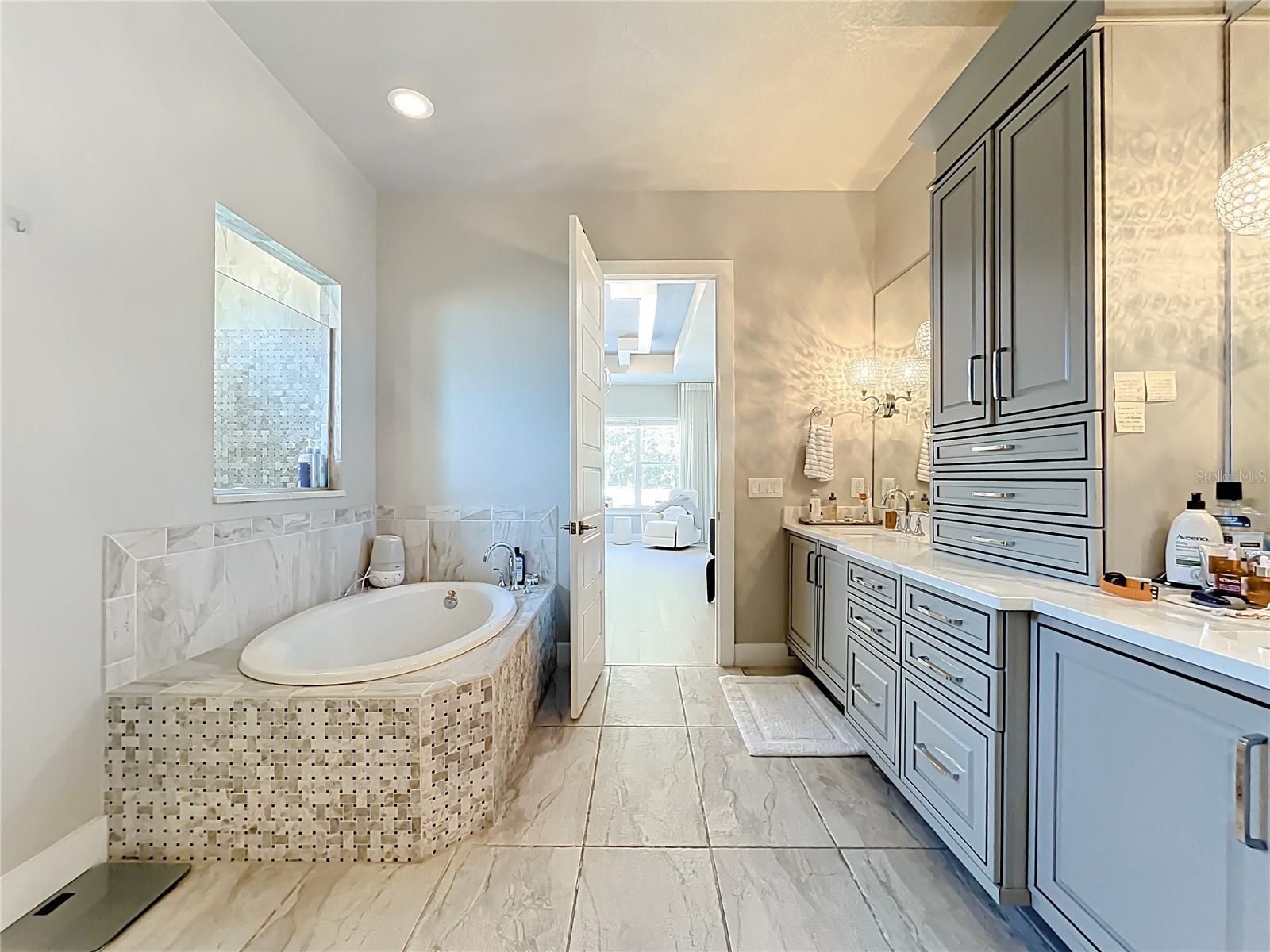 Image 19 of 76 For 32211 Red Tail Boulevard