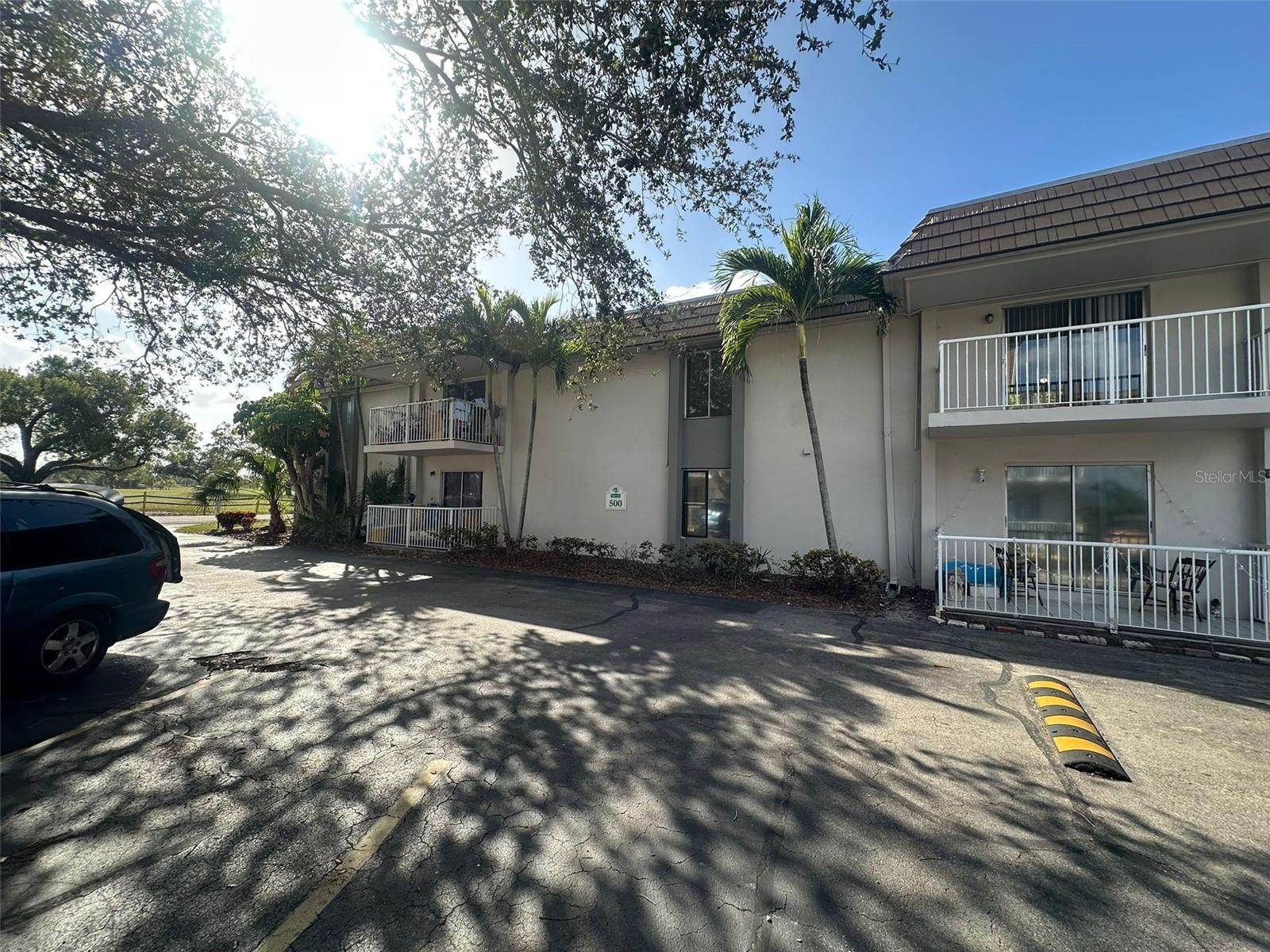 Image 25 of 31 For 1830 Maravilla Avenue 314