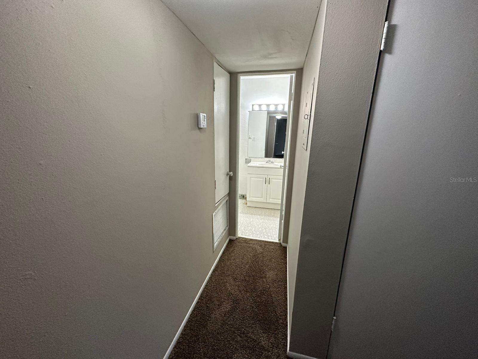 Image 8 of 31 For 1830 Maravilla Avenue 314